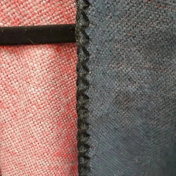 L.I.B Colorblock Cape Brand New - Picture 7 of 7